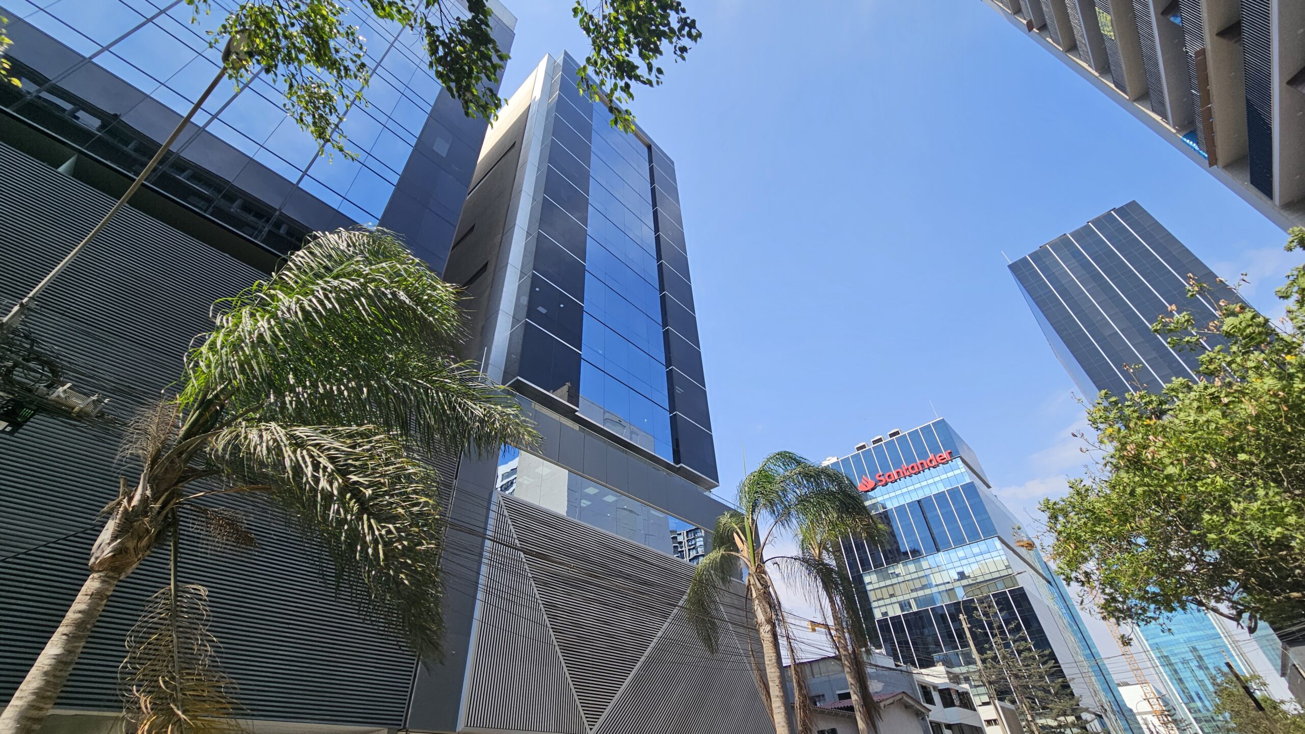 Oficinas referenciales en San Isidro, Lima